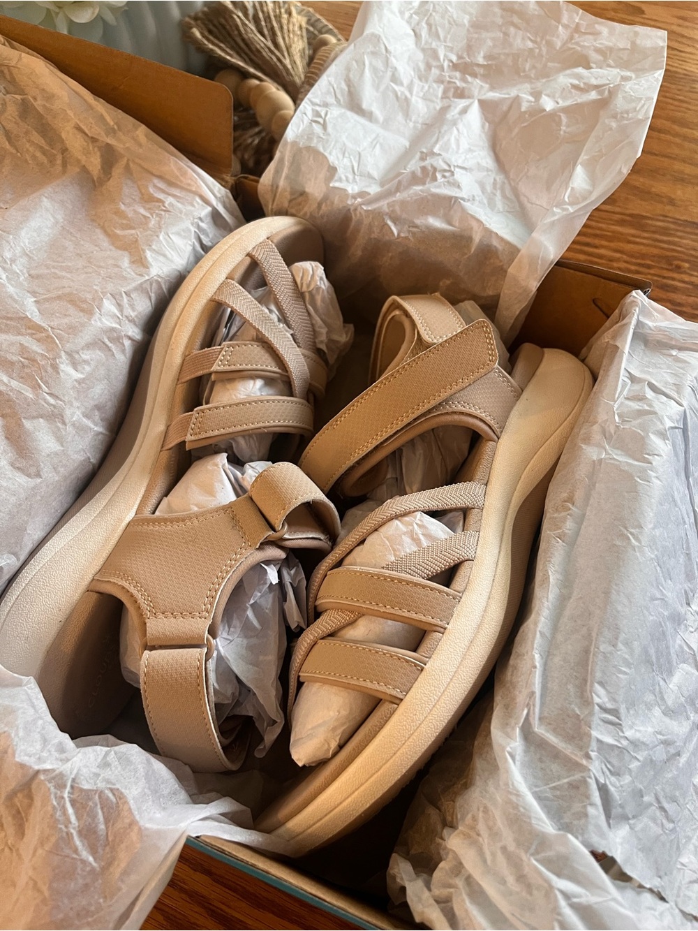 Clark’s Cloudstep Mira Sandel size 7